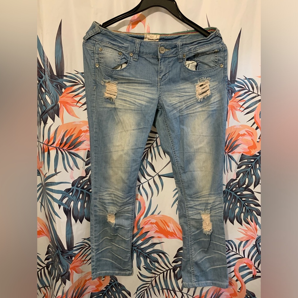 YNQ Distressed jeans Sz 7